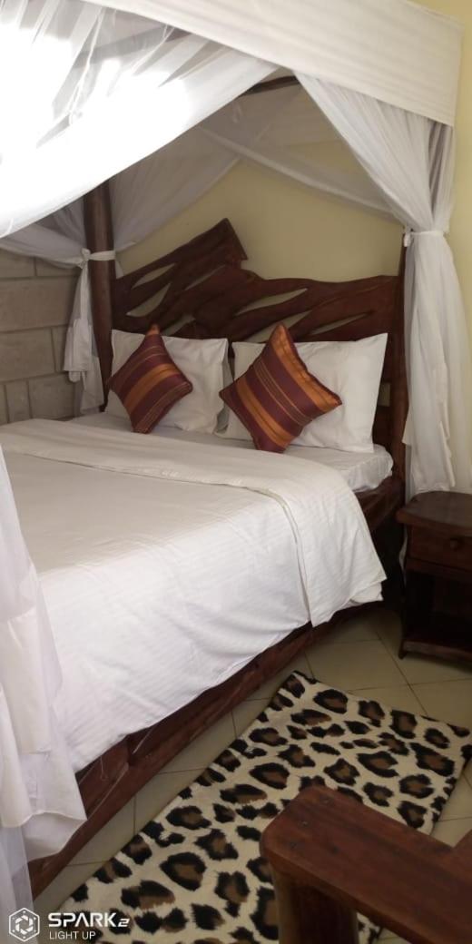 Machakos Suites Luxury Hotel Esterno foto