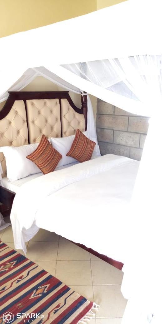 Machakos Suites Luxury Hotel Esterno foto