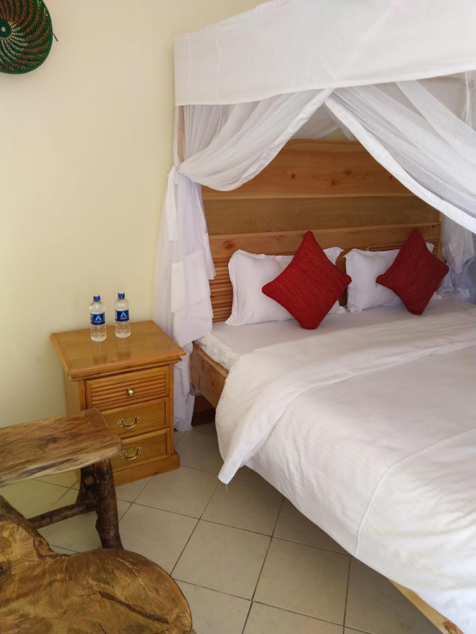 Machakos Suites Luxury Hotel Esterno foto